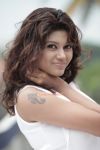 Oviya Stills 980