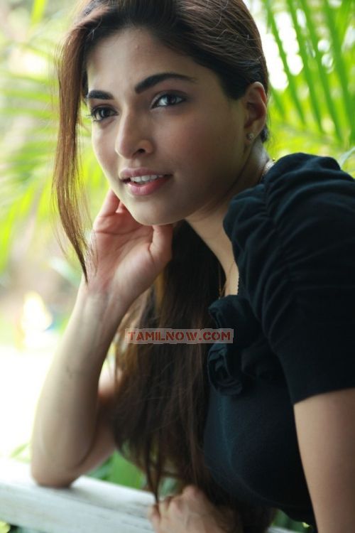 Actress Parvathy Omanakuttan 7820