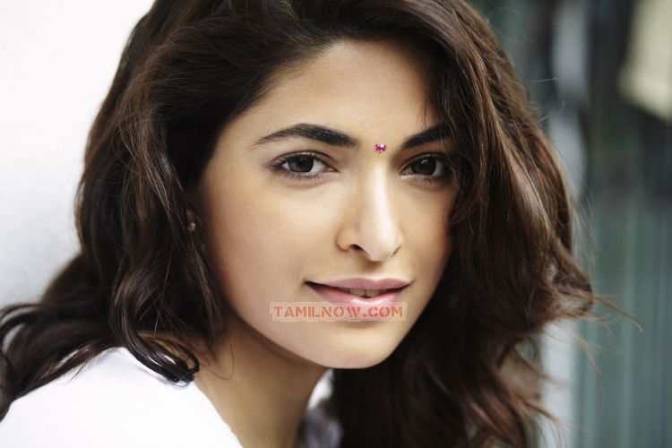 Parvathy Omanakuttan Still 142