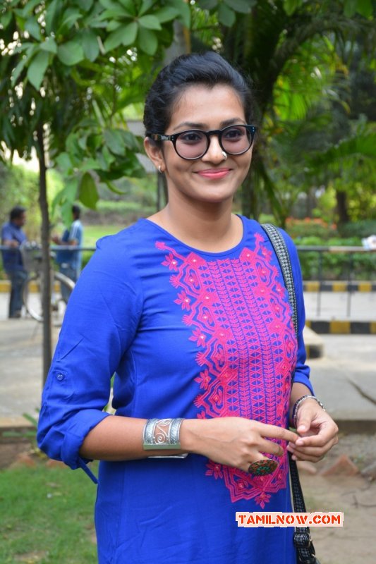 Actress Parvathy Thiruvoth 2016 Pics 3851