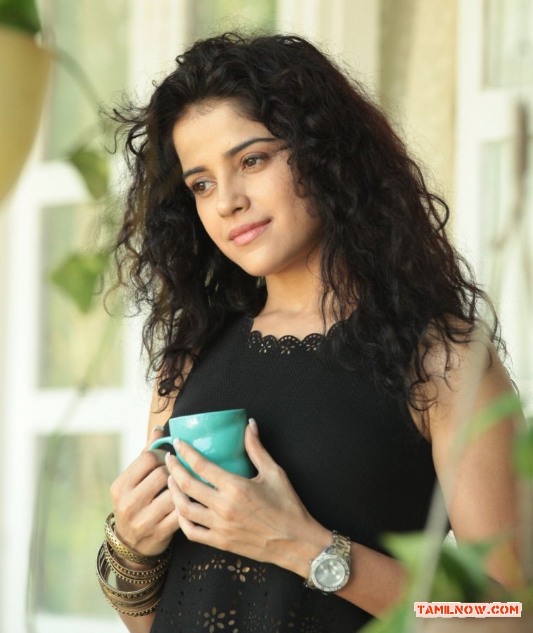 Tamil Actress Piaa Bajpai 8042