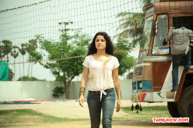 Tamil Actress Piaa Bajpai Photos 6011