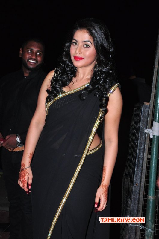 Movie Actress Poorna New Pics 5914