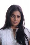 Poorna 6018