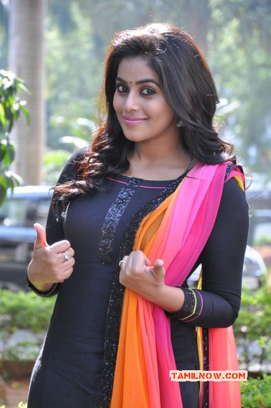 Poorna Movie Actress New Images 1422