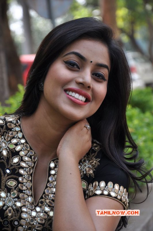 Poorna South Actress Latest Pictures 631