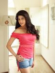 Pranitha 9287