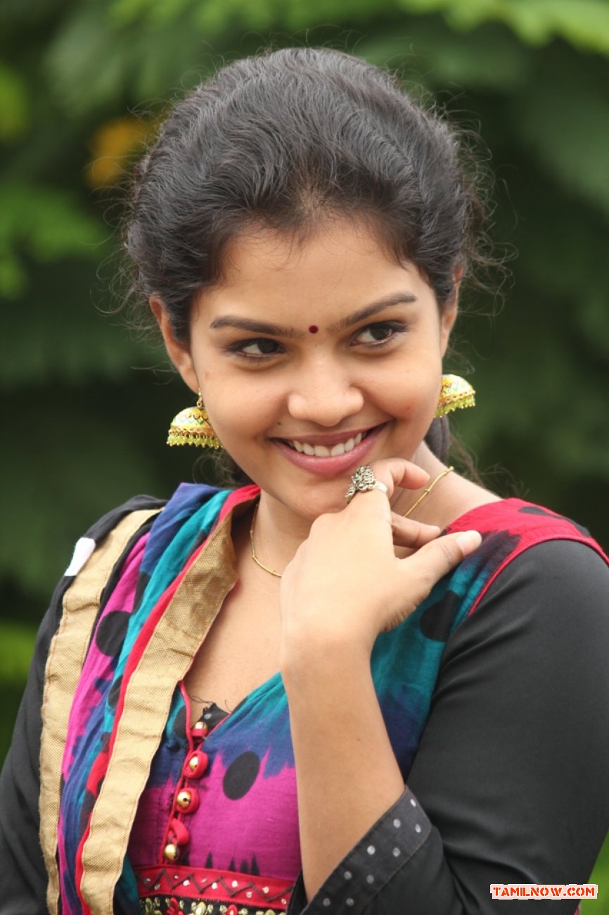 Actress Preethi Stills 1825