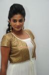 Priyamani 9244