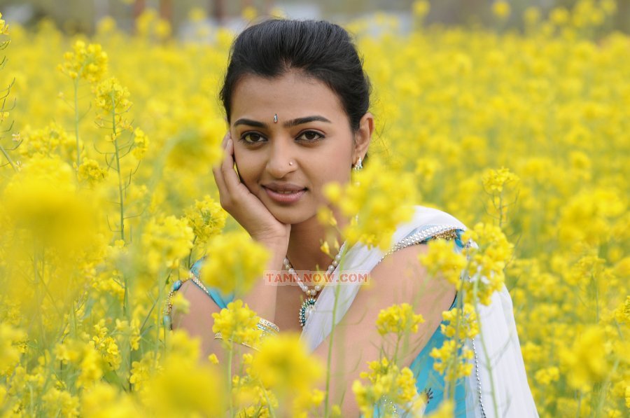 Tamil Actress Radhika Apte 7813