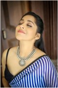 Pic Tamil Heroine Rashmi Gautam 1128