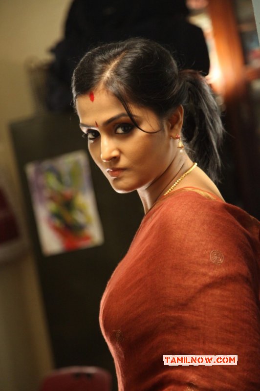 Jan 2016 Albums Heroine Remya Nambeesan 1241