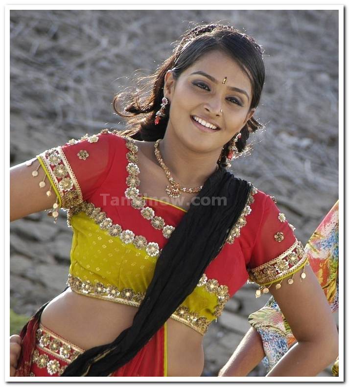 Remya Nambeesan Stills 4