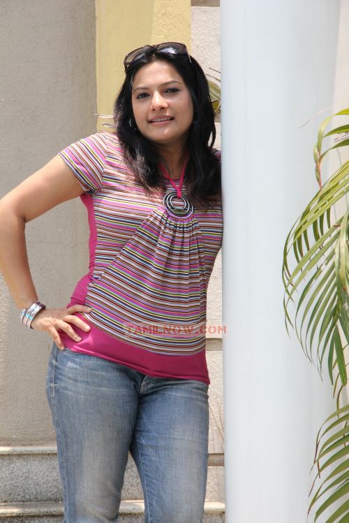 Actress Rethika Srinivas Photos 970