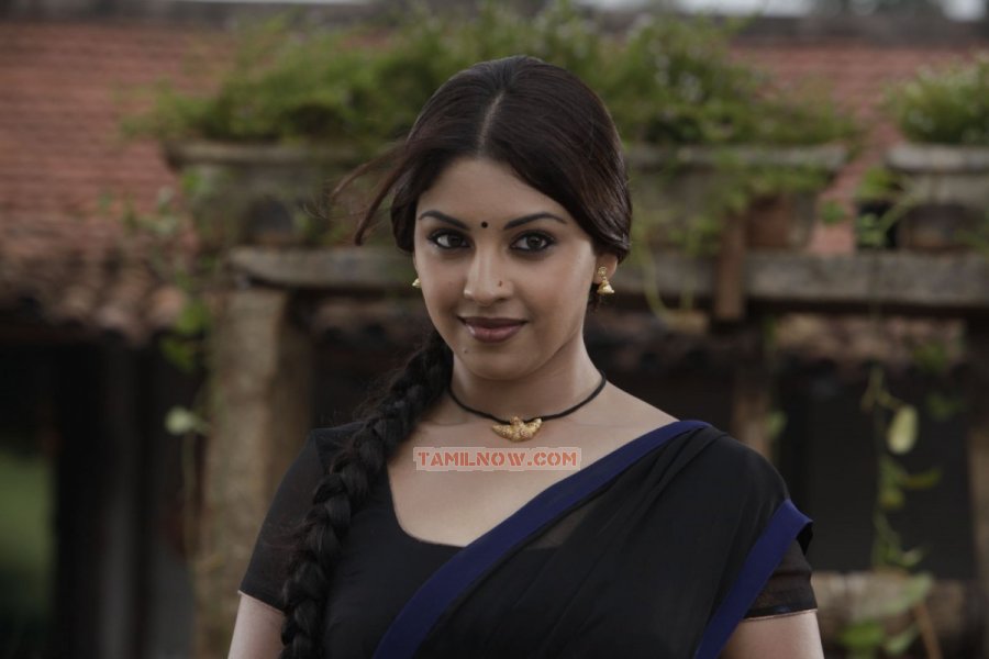 Richa Gangopadhyay 8721