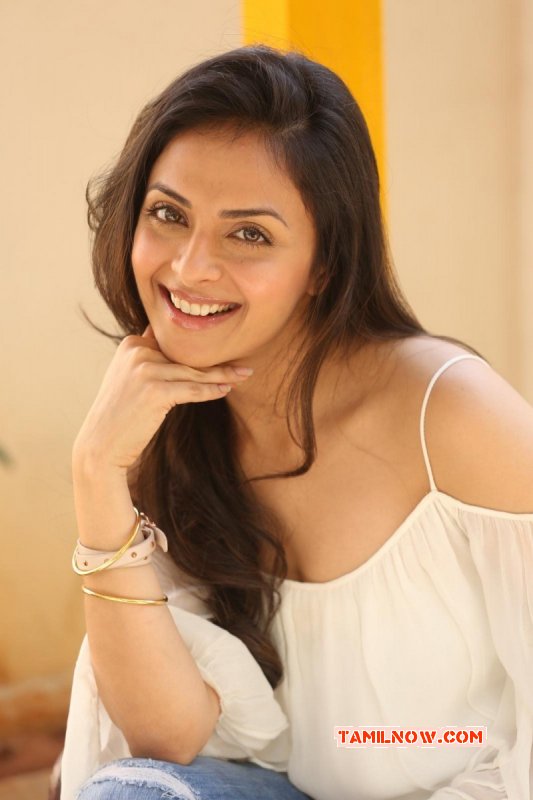 New Stills Actress Richa Pallod 5195