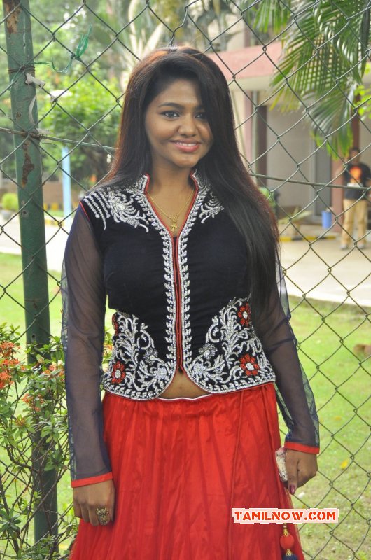 New Gallery Actress Roshini Sridharan 496