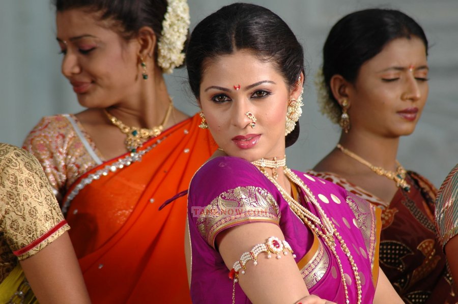 Tamil Actress Sada 736