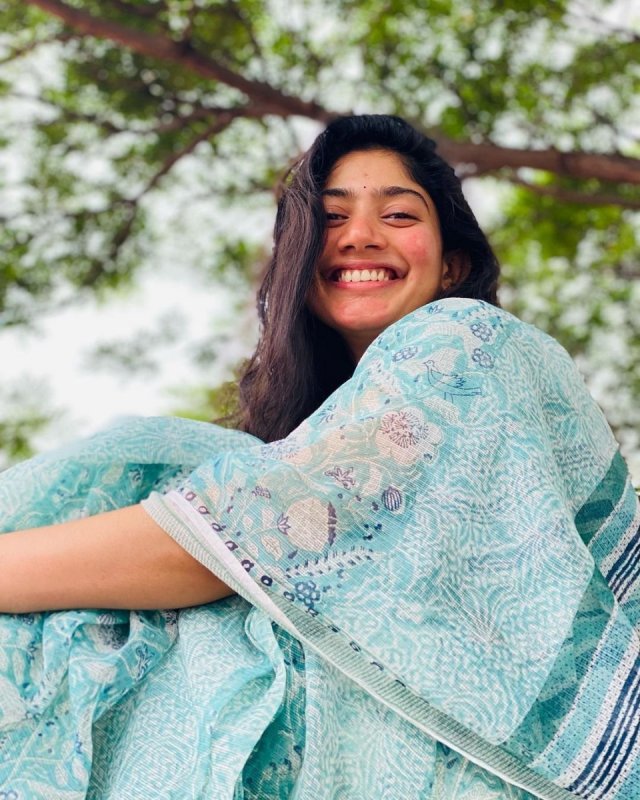 Cinema Actress Sai Pallavi New Image 4921