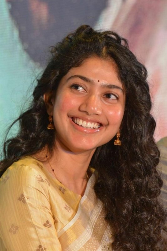 Galleries Sai Pallavi Tamil Heroine 35