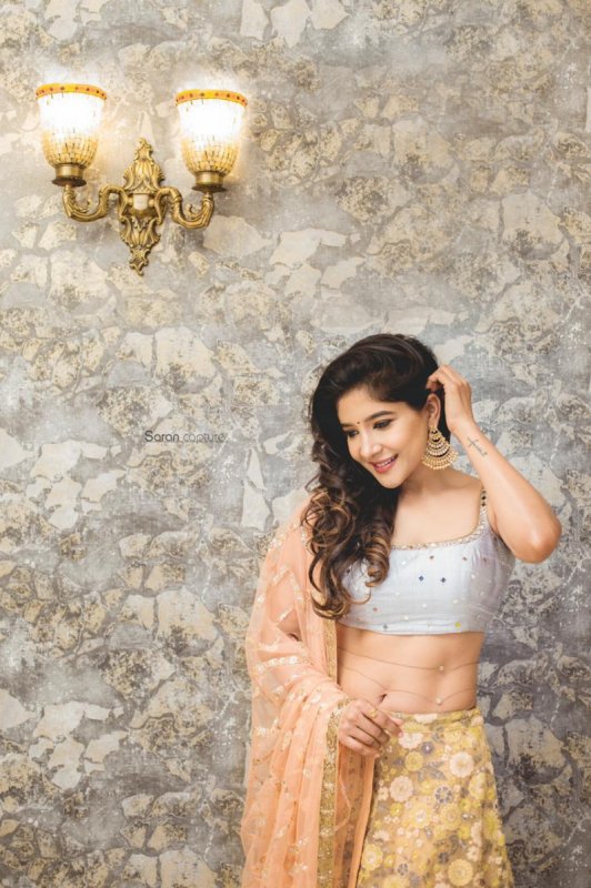 Indian Actress Sakshi Agarwal Photo 7231