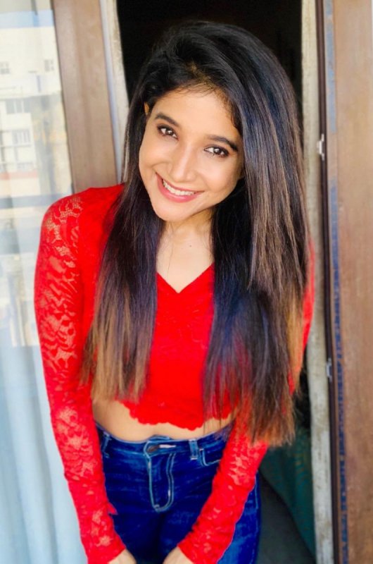 New Photos Sakshi Agarwal Tamil Actress 8274