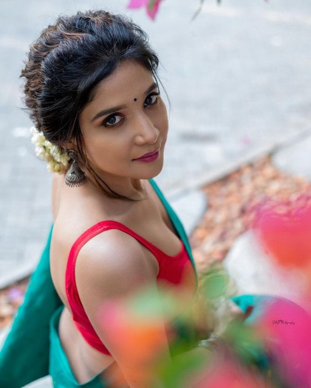 Pictures Sakshi Agarwal 1558