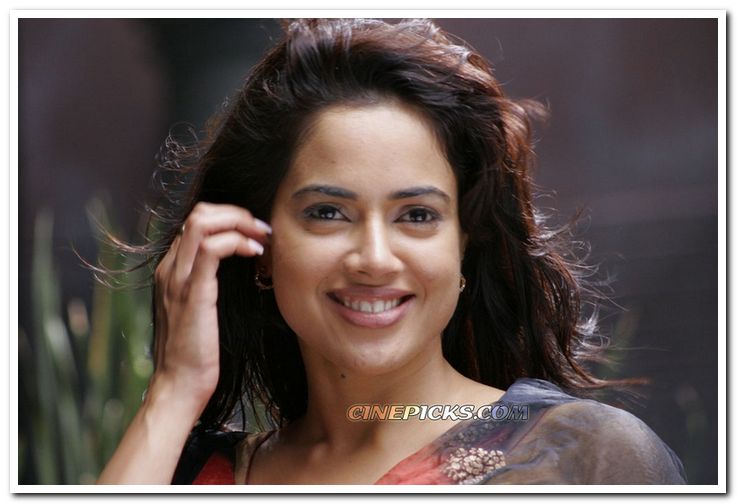 Sameera Reddy Still 02