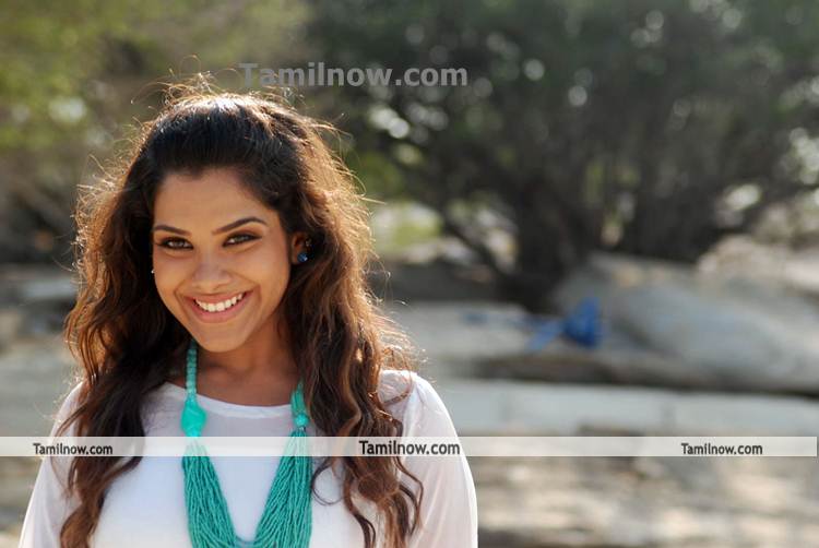 Tamil Actress Sandhya Photo14