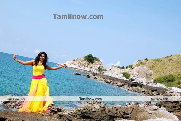 Tamil Actress Sandhya Photo2