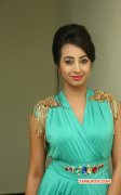 Tamil Heroine Sanjana New Pics 8688