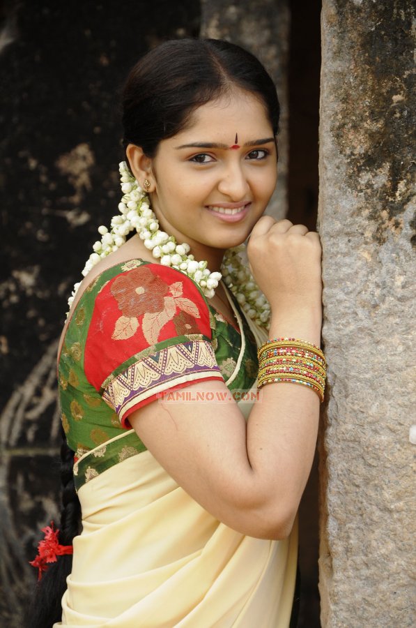 Tamil Actress Sanusha Photos 7668