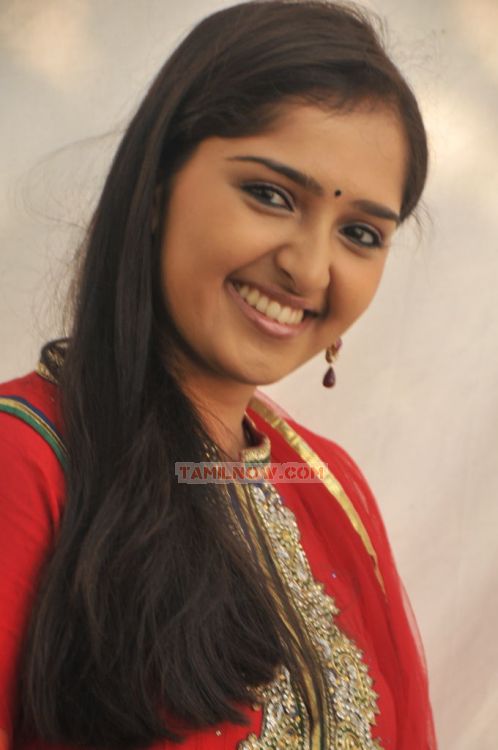 Tamil Actress Sanusha Stills 7845