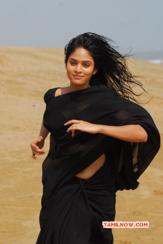 Tamil Actress Sanyathara Sep 2015 Picture 9182