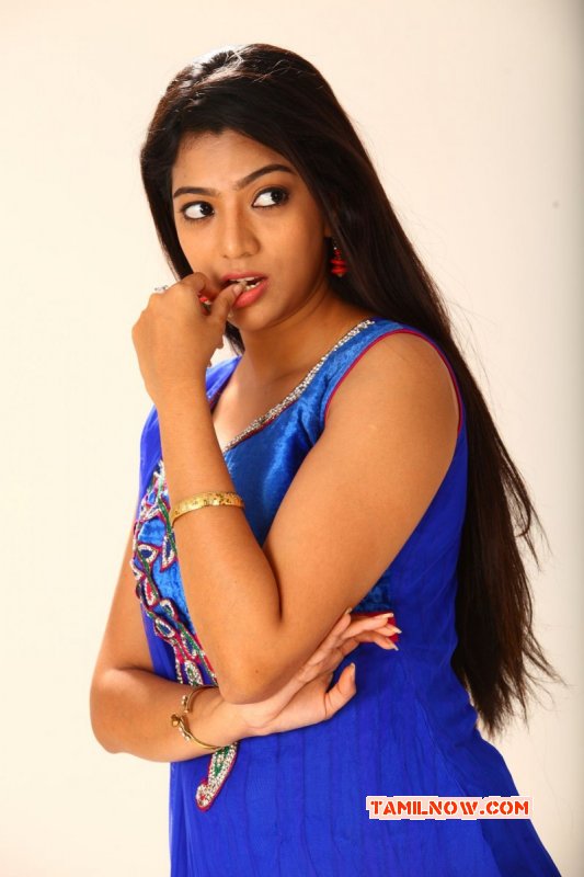 South Actress Sara Deva New Picture 7993