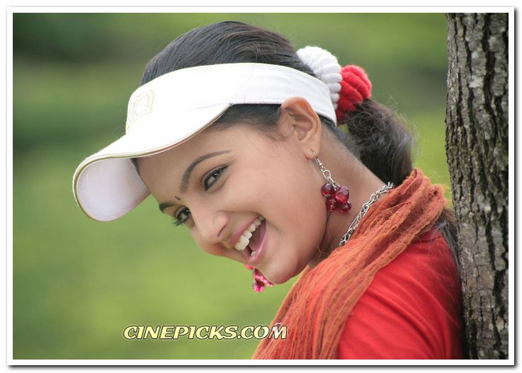 Saranya Mohan Still 15