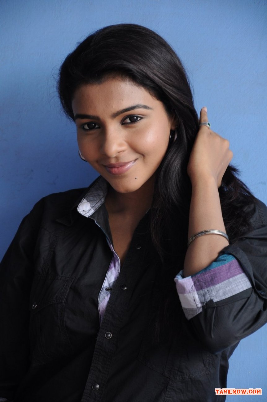 Actress Saranya Nag 5927