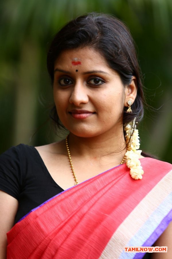 Tamil Actress Sarayu Photos 1006