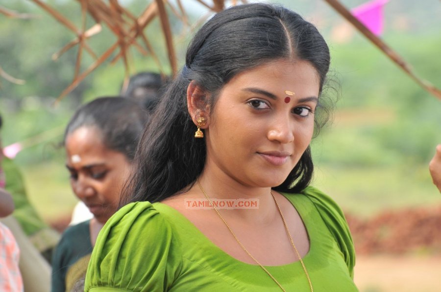 Shivada Nair 194