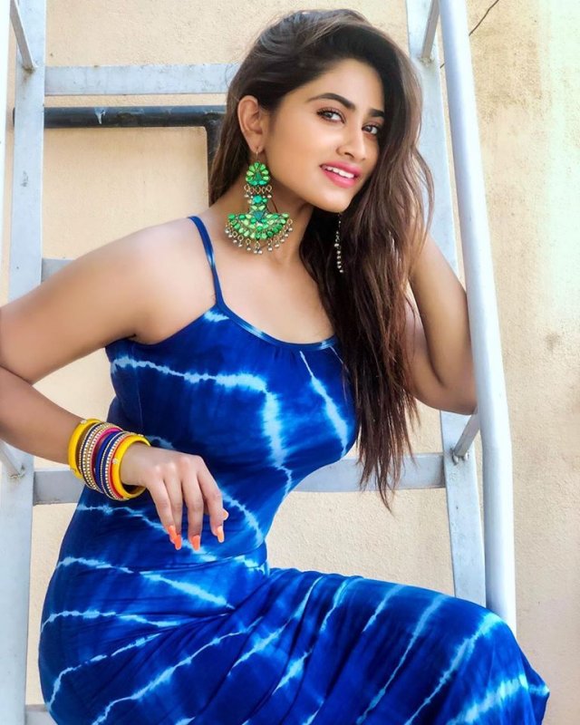 Shivani Narayanan Recent Galleries 3018