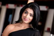 Shriya Saran 4715