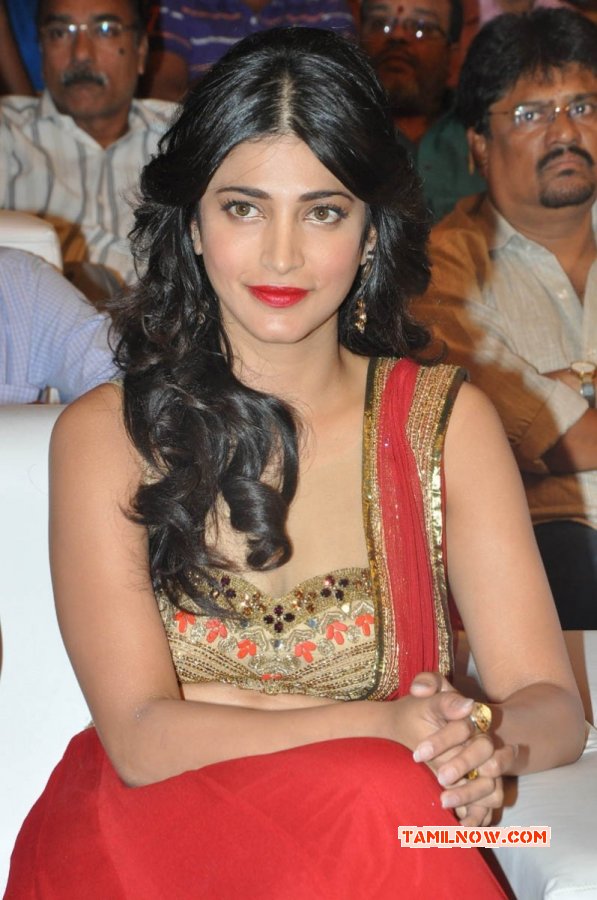 Oct 2014 Wallpapers Shruthi Haasan Heroine 2676