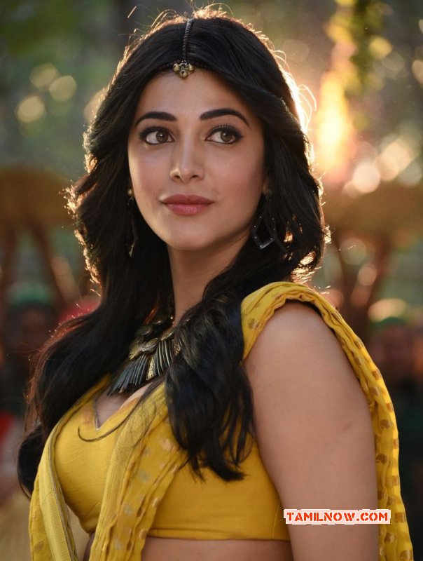 Actress Shruthi Haasan Latest Wallpapers 7426