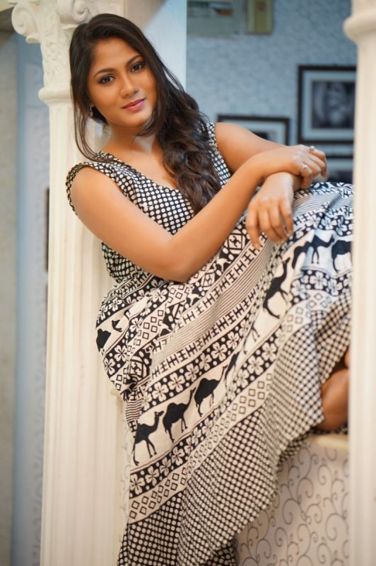 Actress Shruthi Reddy New Images 4534