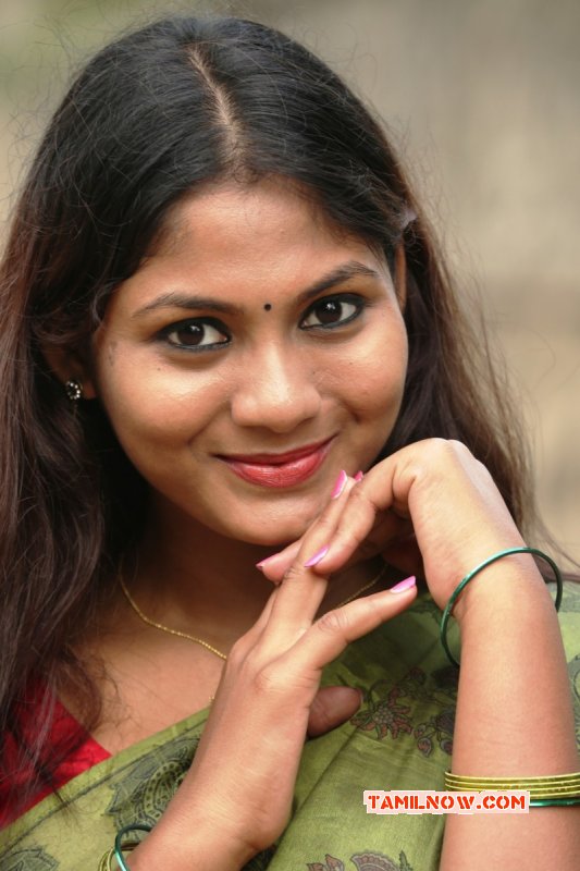 Tamil Movie Actress Shruthi Reddy Recent Albums 2770