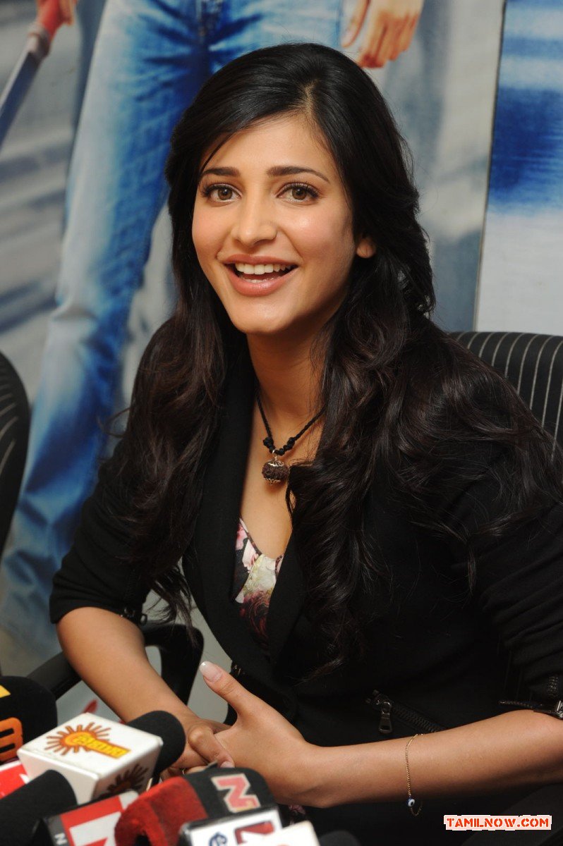 Shruti Haasan 5955