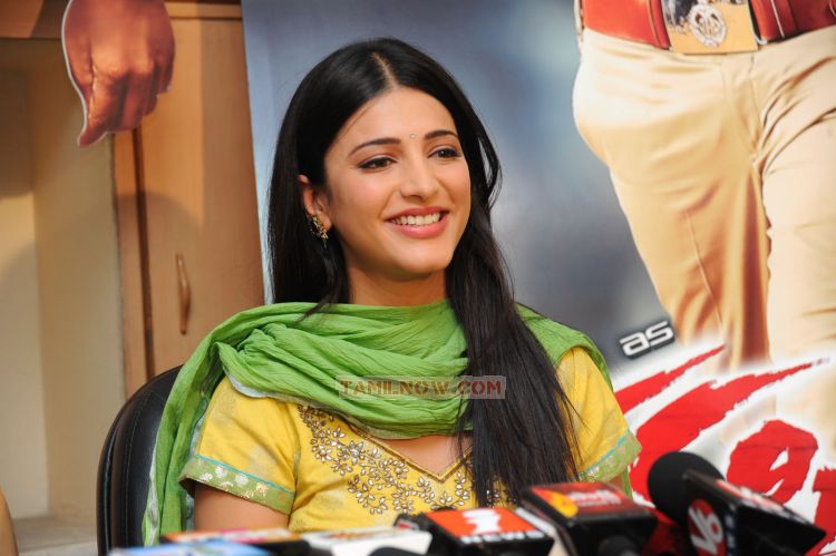 Tamil Actress Shruti Haasan 8571