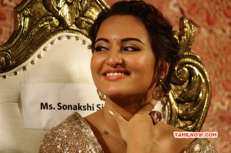 Latest Albums Tamil Actress Sonakshi Sinha 8883