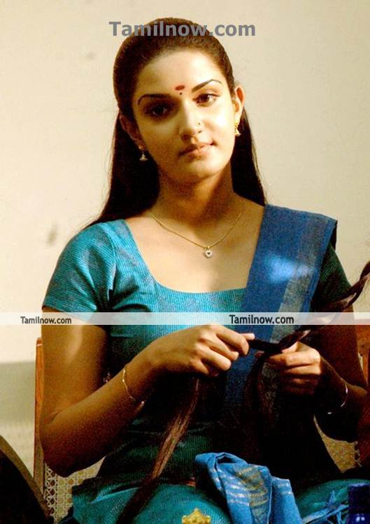 Mallukattu Actress Soundarya Photo 3