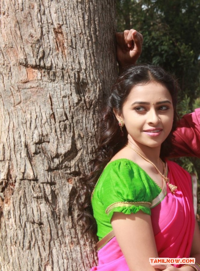 Actress Sri Divya 7294